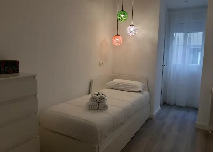 La Parada De Conde Aranda 아파트 *